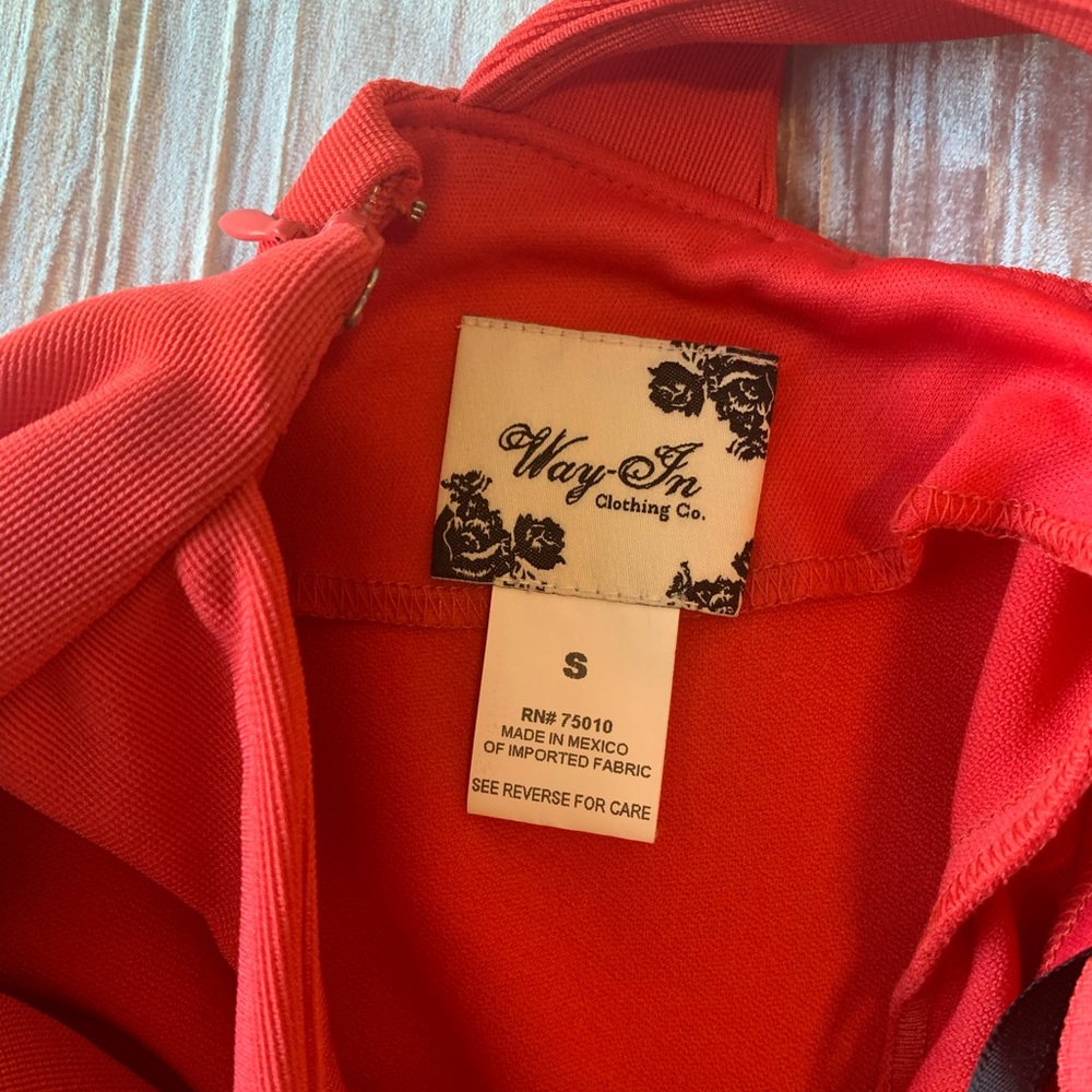 Way In Dress - Picture 6 of 6